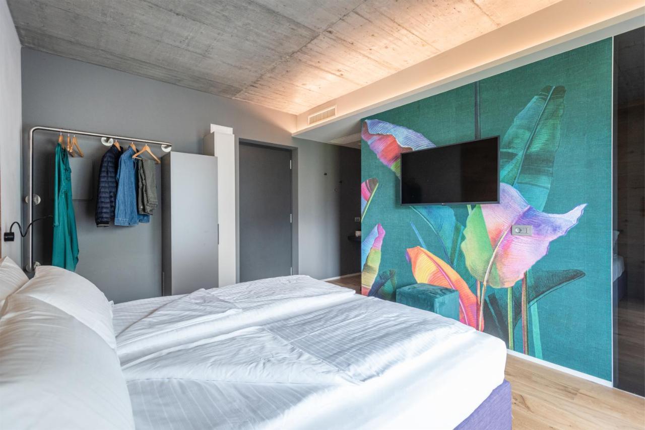 Oleeva Garda Living - Adults Only Bed & Breakfast ริวาเดลการ์ดา ภายนอก รูปภาพ