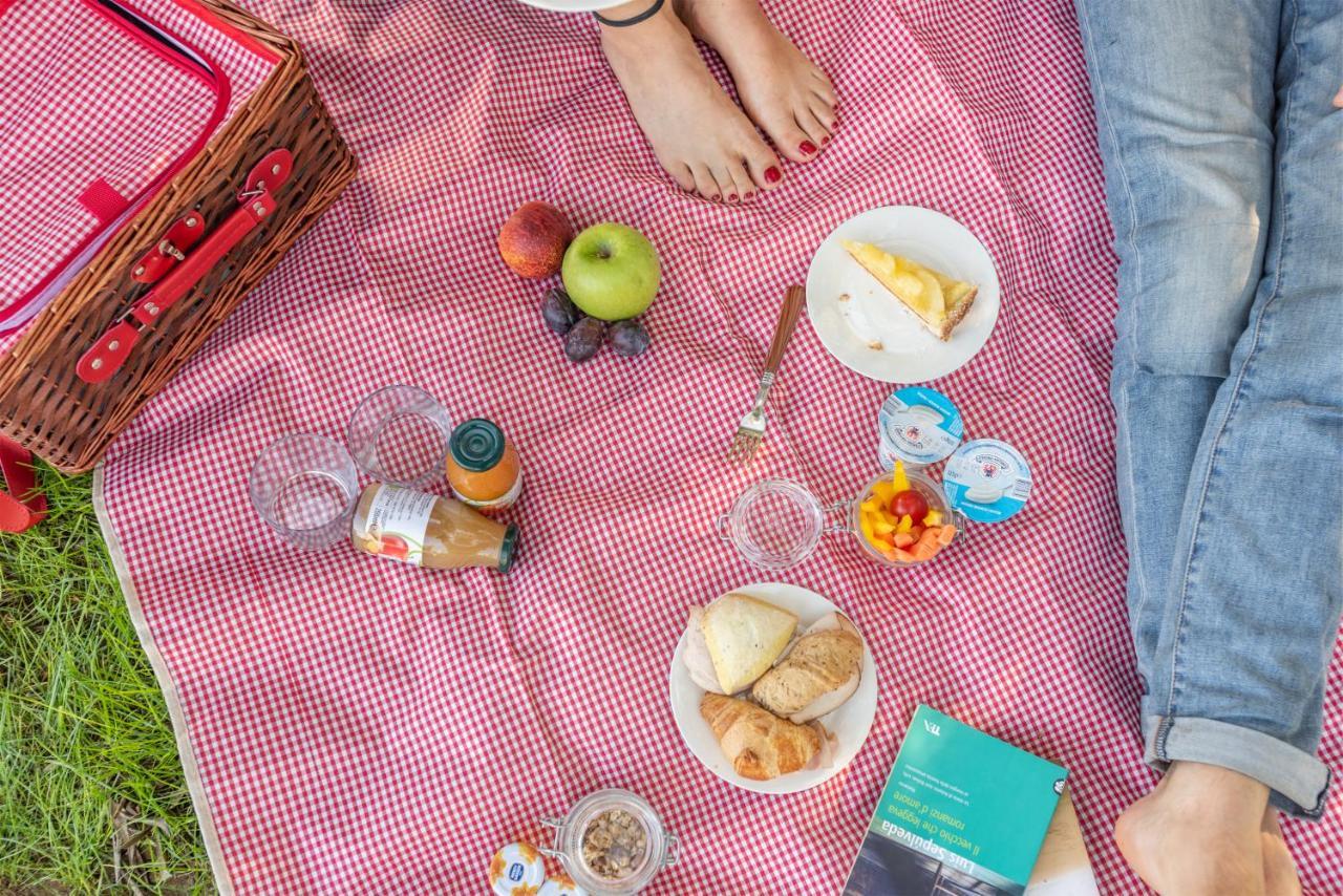 Oleeva Garda Living - Adults Only Bed & Breakfast ริวาเดลการ์ดา ภายนอก รูปภาพ