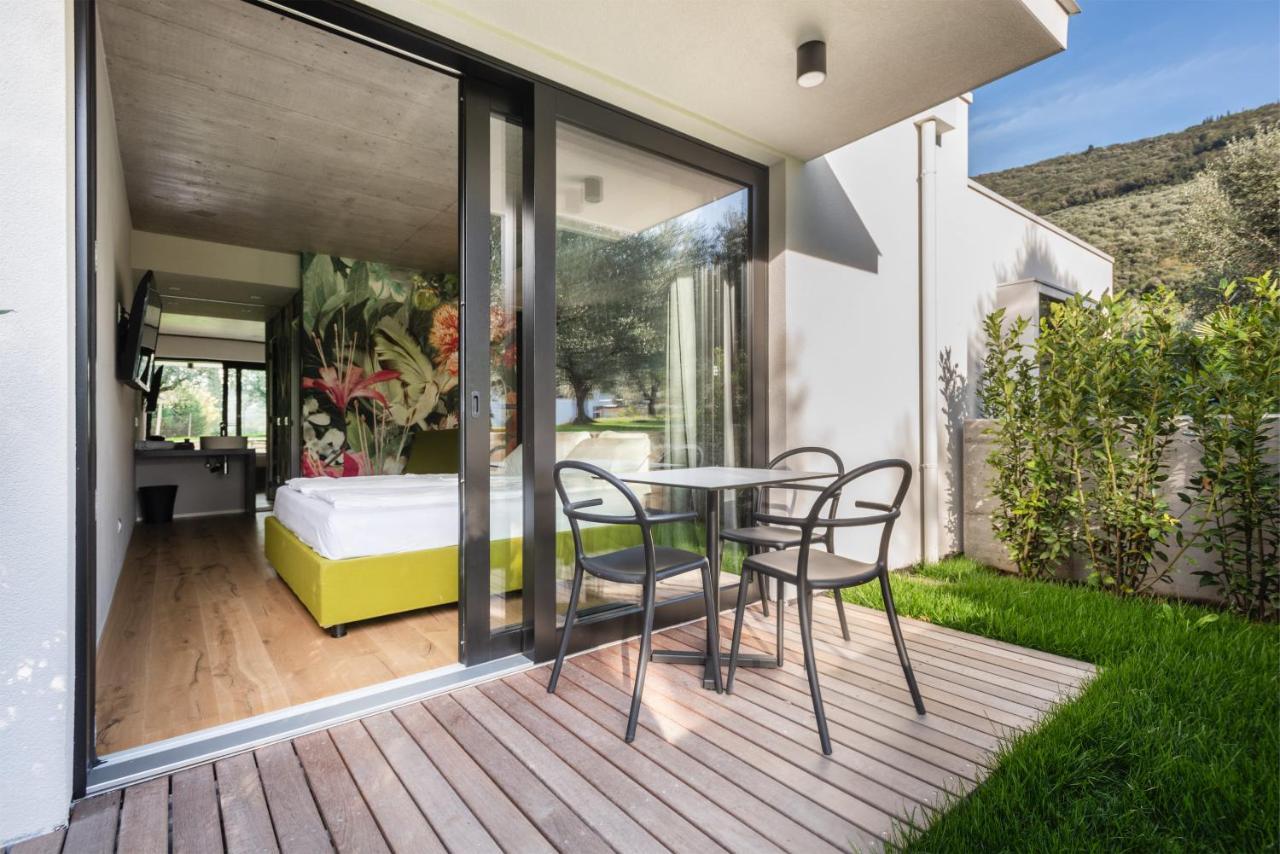 Oleeva Garda Living - Adults Only Bed & Breakfast ริวาเดลการ์ดา ภายนอก รูปภาพ
